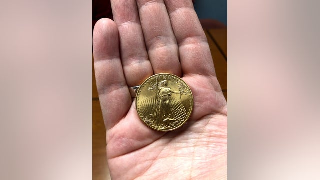 Second gold coin donated to Salvation Army in Chicago area this season