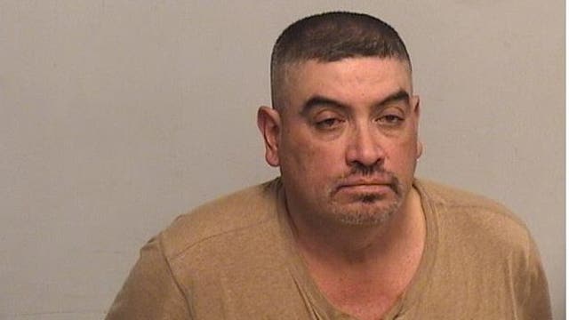 Man charged with DUI, child endangerment in crash with Round Lake police car