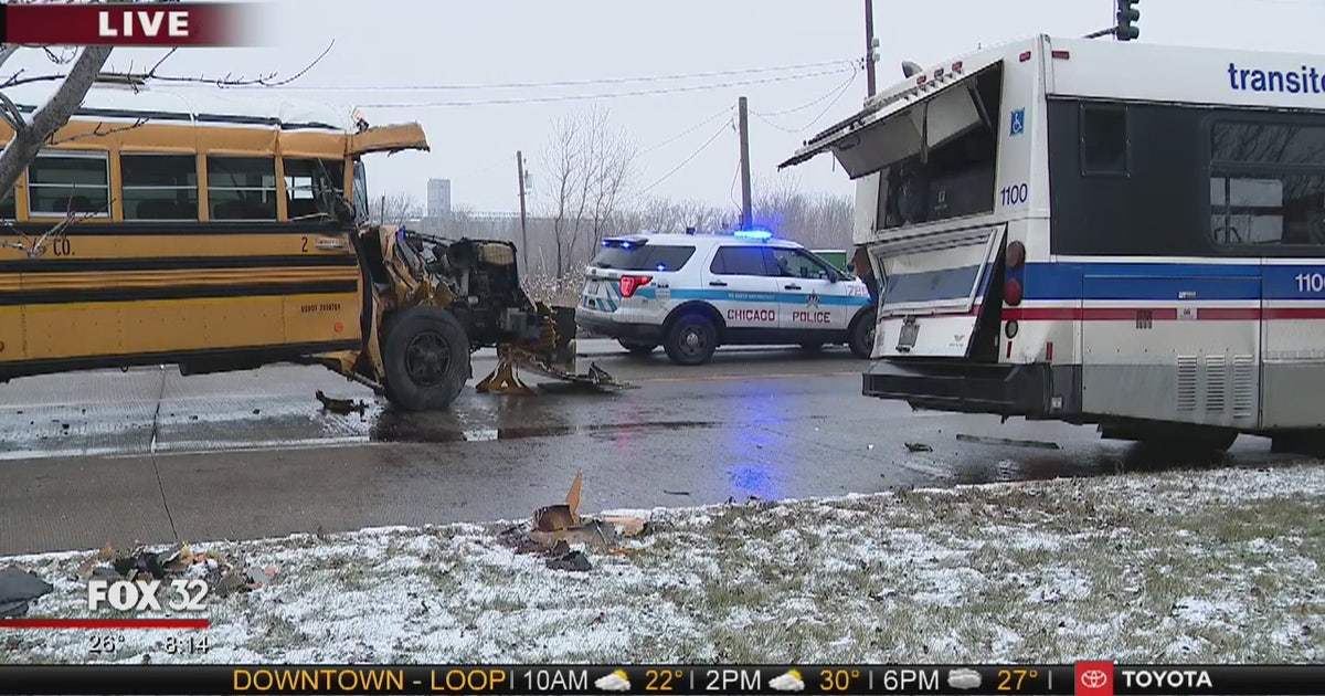 7 hurt when school bus slips on ice, crashes into CTA bus on Far South ...