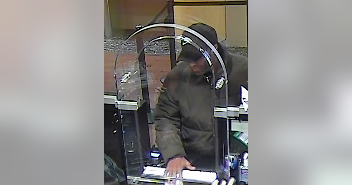 Man wanted for robbing Chase Bank on Near North Side: FBI | FOX 32 Chicago