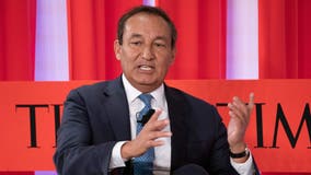 United CEO Munoz to step down, become executive chairman