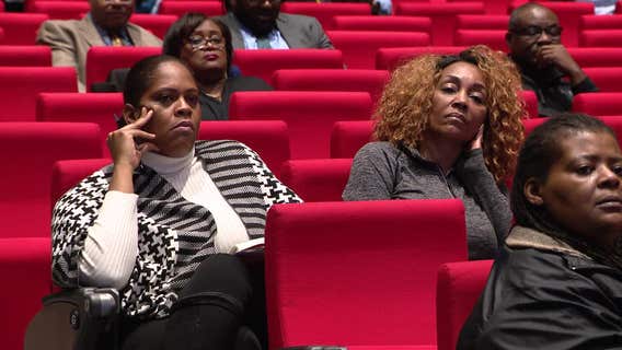 Controversy surrounds ownership of weed dispensaries in Chicago