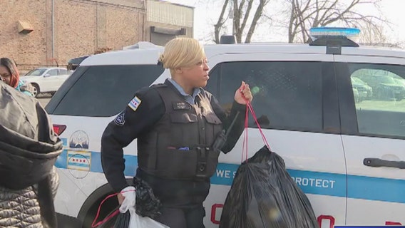 Local police officers step in to help group meet toy donation demand