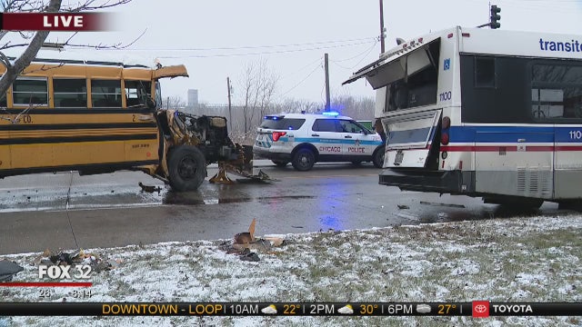 7 hurt when school bus slips on ice, crashes into CTA bus on Far South Side