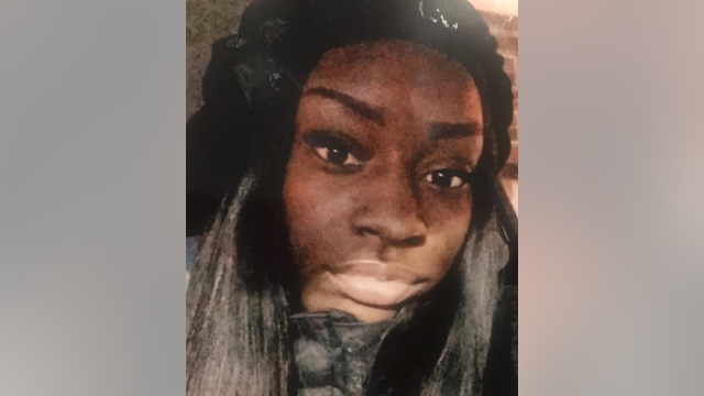 Missing 18-year-old woman last seen in Park Manor