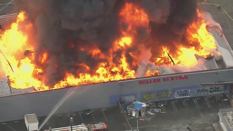 Massive-flames-erupt-in-commercial-building-fire-in-San-Bernardino.jpg