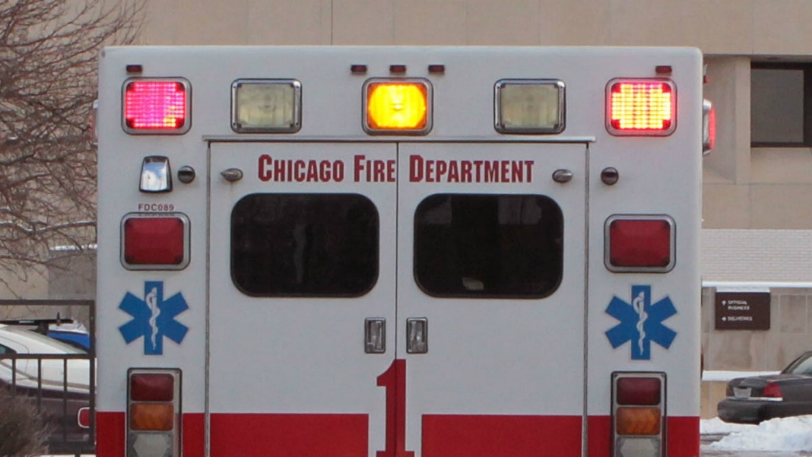 Man dies after walking into Chicago hospital with gunshot wound to chest, police say
