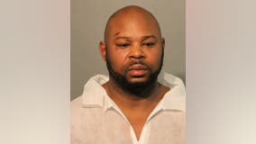 Man charged with shooting Chicago police officer who witnessed West Side murder