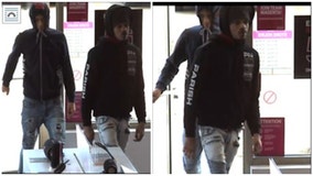 Police seek suspects in Romeoville T-Mobile store iPhone theft