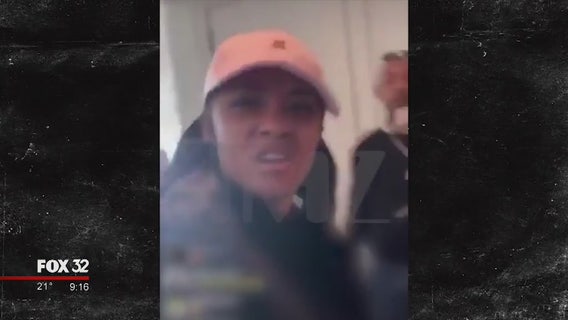 R. Kelly's girlfriend pleads not guilty to battery charge