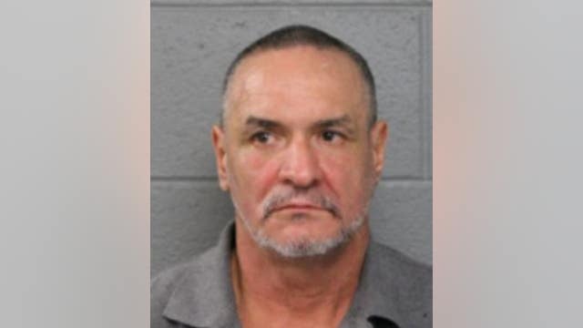 Chicago police looking for Little Village man who has been missing for weeks