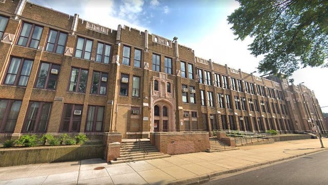 Student seeking revenge with pepper spray misses target in Lawndale high school, hits 5 peers instead