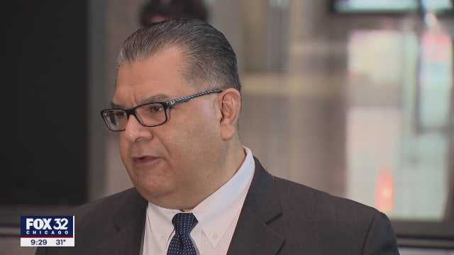 Ex-state Sen. Martin Sandoval dies of COVID-19