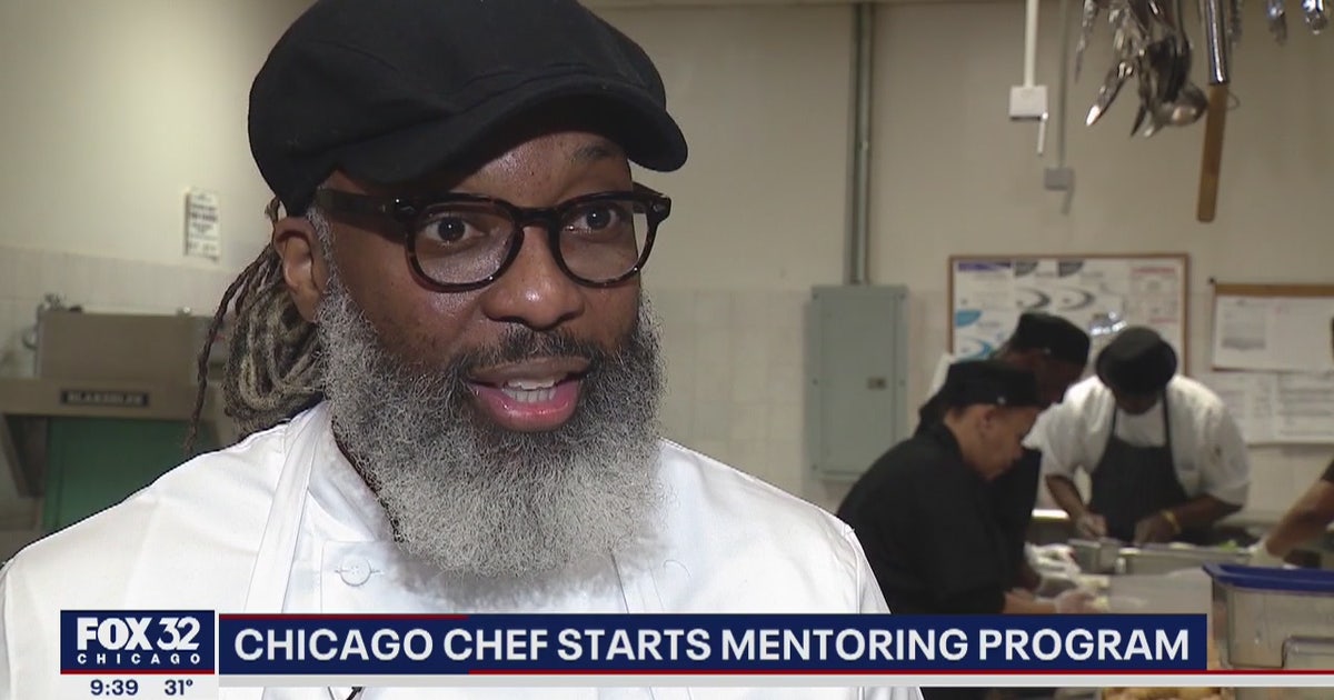 Chicago chef cooks up mentoring program to help others | FOX 32 Chicago