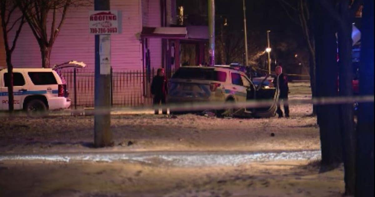 6 Chicago cops hurt in Garfield Park crash | FOX 32 Chicago