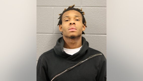 No bail for man charged in 'execution style' shooting in CTA tunnel that left 1 dead