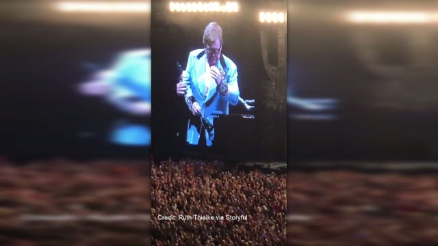 Elton John, sick with pneumonia, cuts Auckland, New Zealand show short