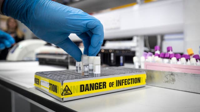 Illinois COVID-19 cases rise to 15,078; total number of deaths now 462