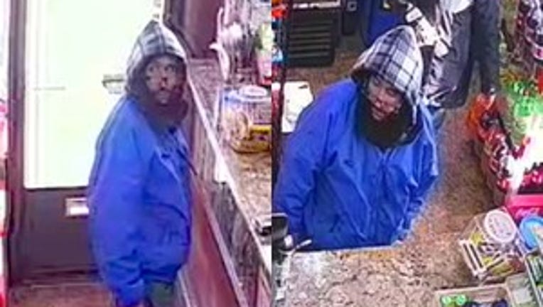 Man found dead in Rogers Park yard