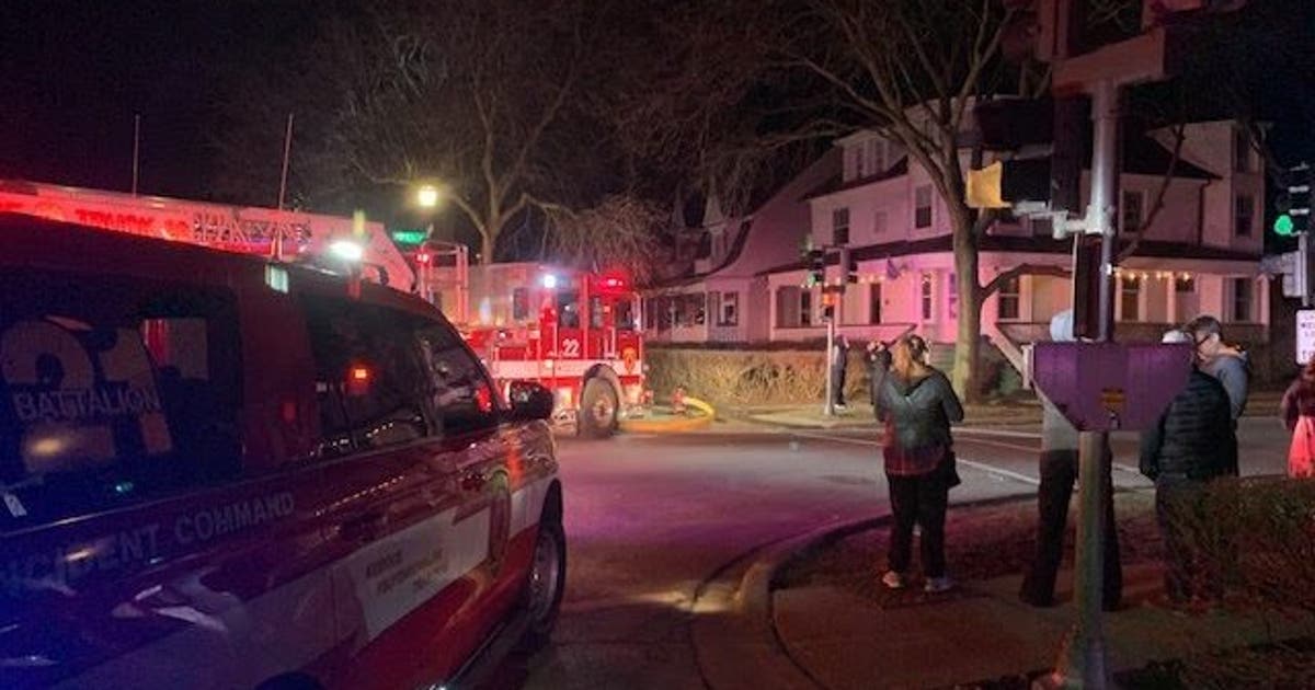 2 firefighters hurt after rescuing person, cat from Evanston house fire ...