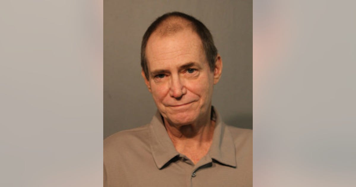 Man charged with violating sex offender registration | FOX 32 Chicago