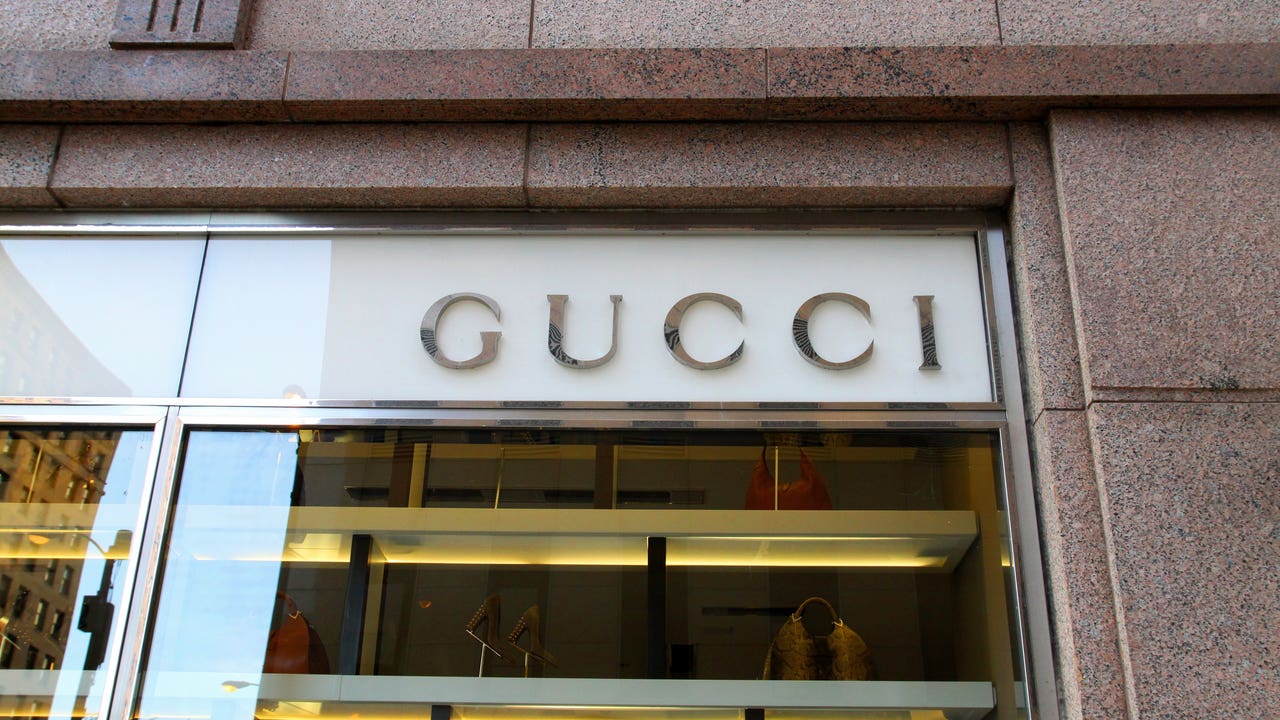 gucci store magnificent mile