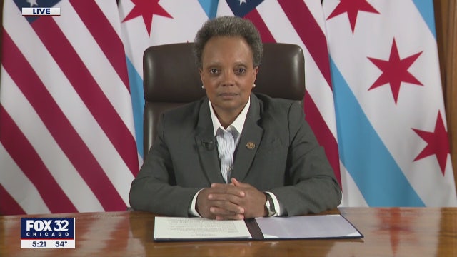 Mayor announces Chicago Public Schools will be closed through April 20 due to COVID-19