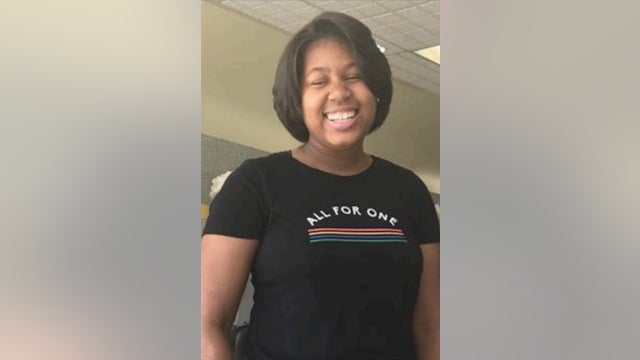 Girl, 17, missing from Bronzeville