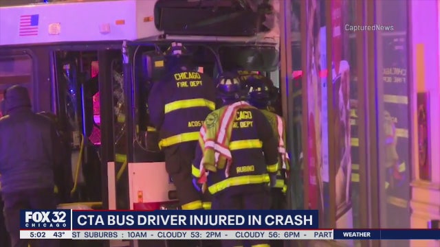 T-boned CTA bus crashes into Loop bank, sending 4 to hospitals