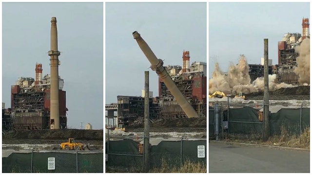 Mayor Lightfoot delays demolition at coal plant amid concerns