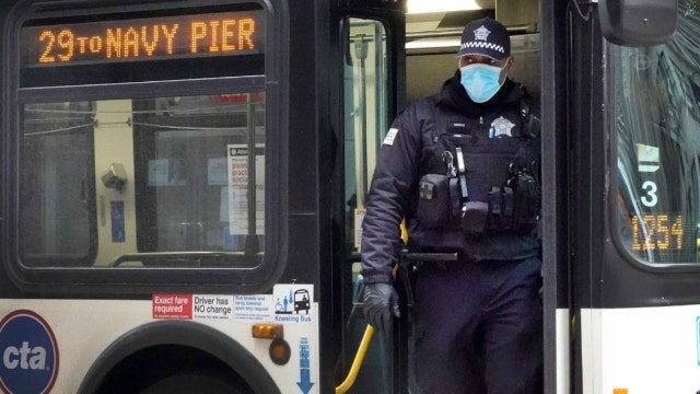 Illinois reports 3,207 coronavirus cases, 33 deaths