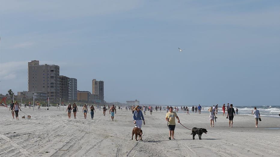 Jacksonville-Beaches-Crowd-Getty-1.jpg