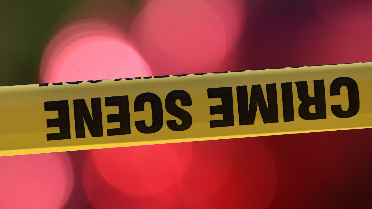 Woman stabs, critically injures man on Chicago's South Side