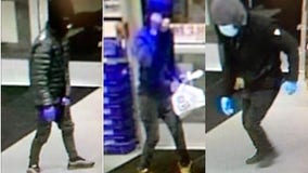 Armed suspects sought in Wheaton gas station robbery: police
