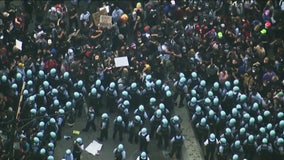 Chicago mayor imposes 9 p.m. to 6 a.m. curfew after day of protests