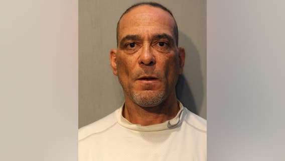 7 Chicago officers injured in altercation at South Loop storage center