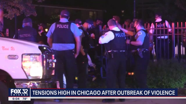 Tensions high in Chicago after outbreak of violence