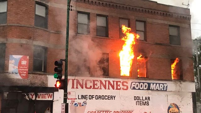 2 firefighters hurt battling Gresham fire, 30 people displaced