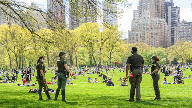 NYC police arrest 3 in parks, issue 43 citations as residents enjoy warm weather