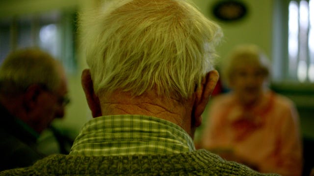 Tentative deal averts strike at dozens of Illinois nursing homes