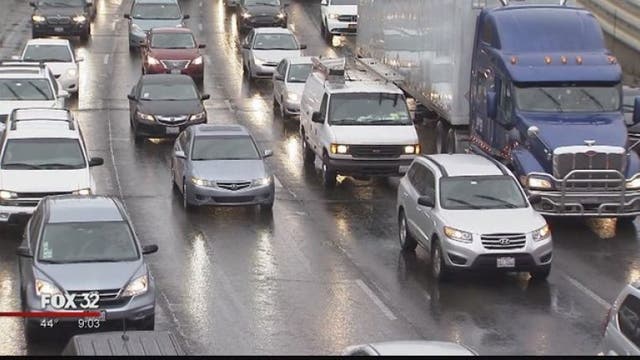 Vehicle stickers can be renewed at drive-up Illinois offices