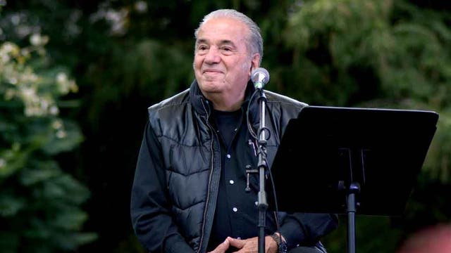 Mexican protest singer Oscar Chávez dies of COVID-19 at 85