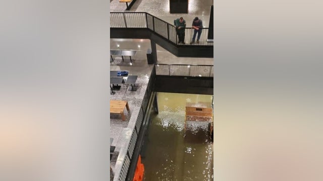Willis Tower still without power, Lower Wacker closed until Saturday after floods