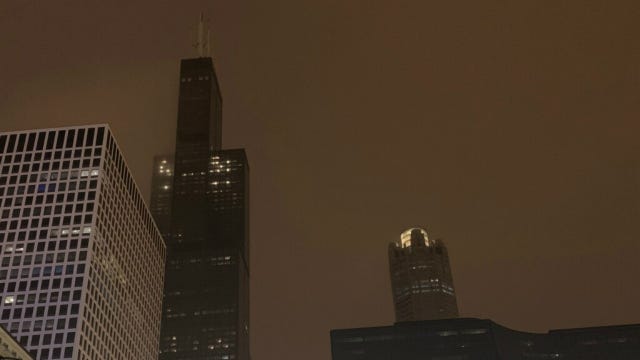 Emergency lighting on at Willis Tower after flooding-related power outage, full power still out