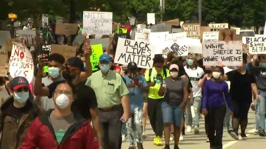 Demonstrators clash with Atlanta police in violent protest against ...