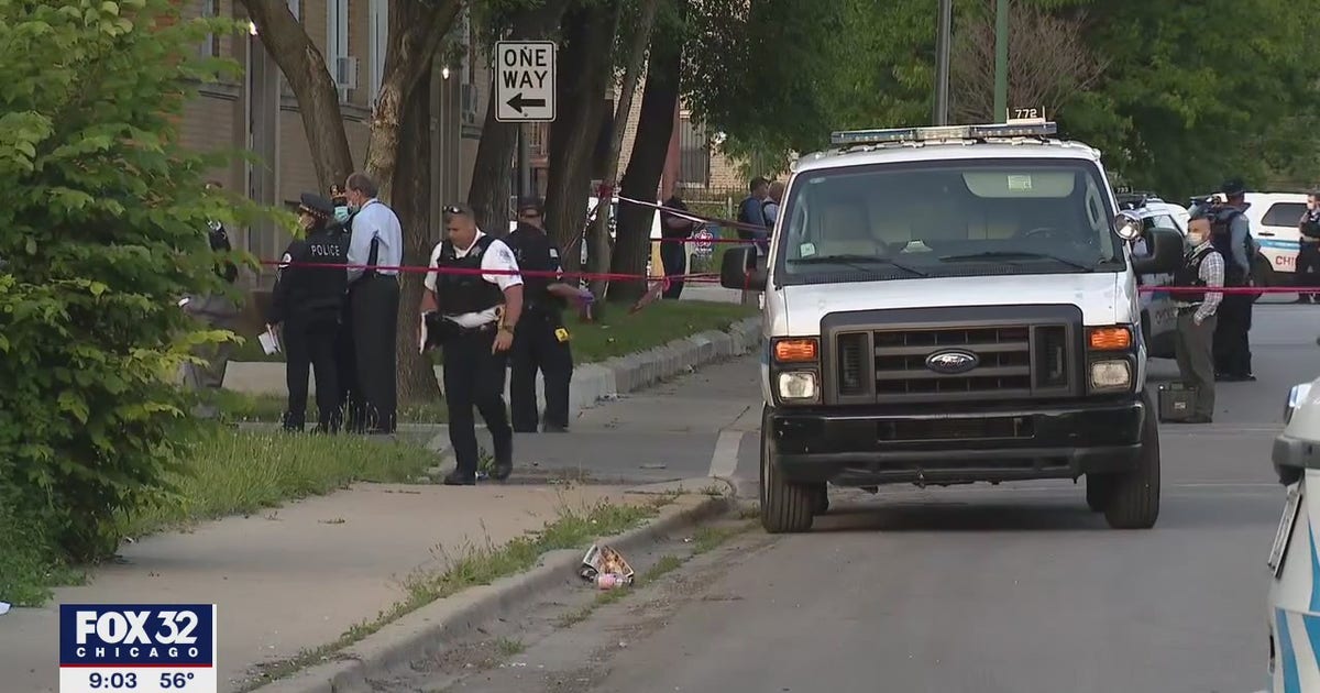 2 shot by Chicago police after officer dragged by vehicle in Englewood ...