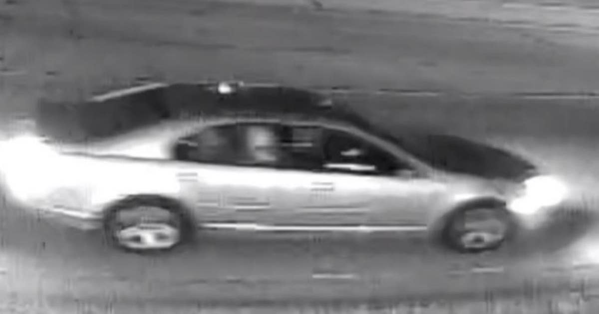 Oak Lawn police seek car used in strip mall shooting | FOX 32 Chicago