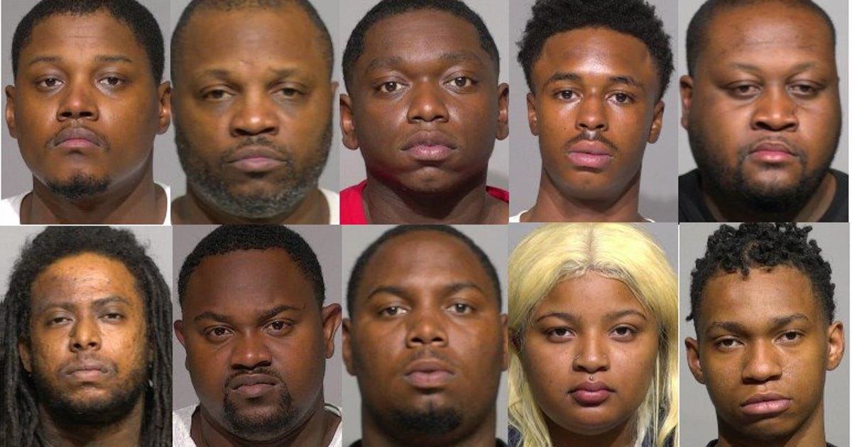 10 charged with burglary in connection with looting of Milwaukee stores ...