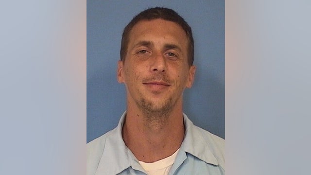 Crystal Lake sex offender charged with child porn possession