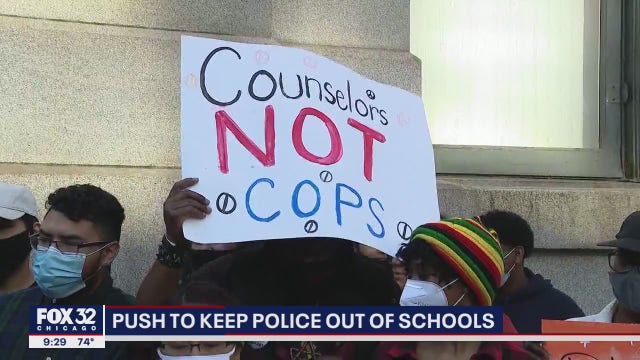 Chicago aldermen propose removing police from public schools